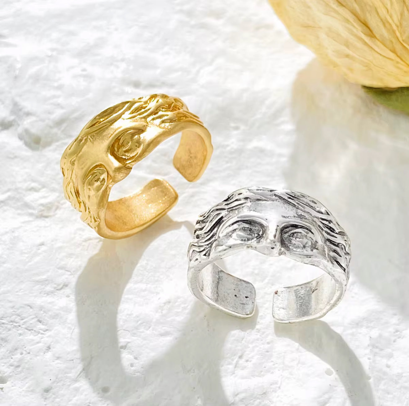 RINGS